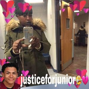 Meet your Posher, Monique